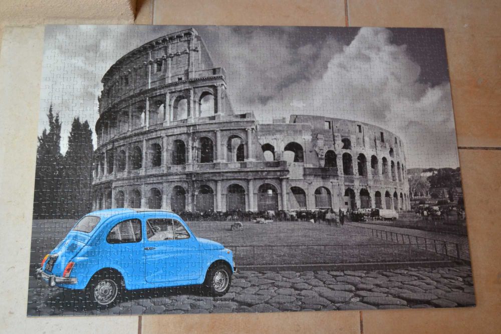 Vários puzzles 1000pcs montados