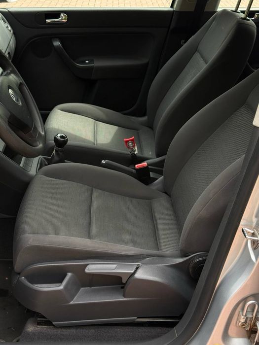 Продам Volkswagen Golf Plus 1.6 бензин