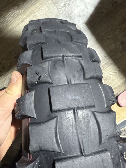 Продам резину эндуро 120/90 18