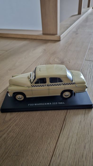 FSO Warszawa 223 TAXI rok 1964 1:24 Hachette model nr 71 Samochody PRL