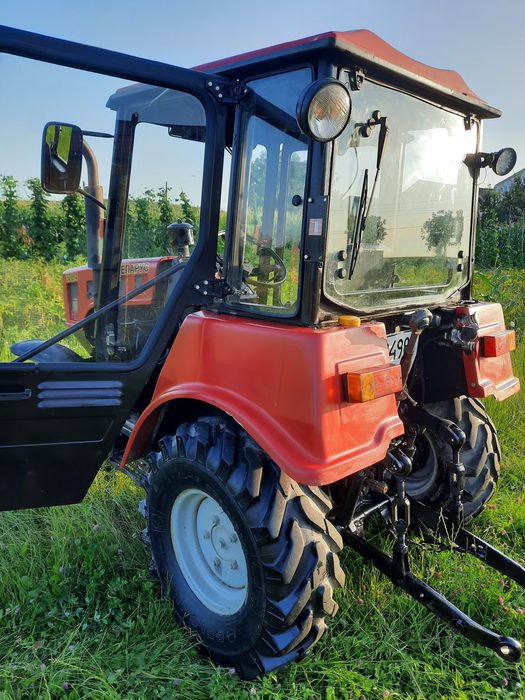 трактор ,мінітрактор