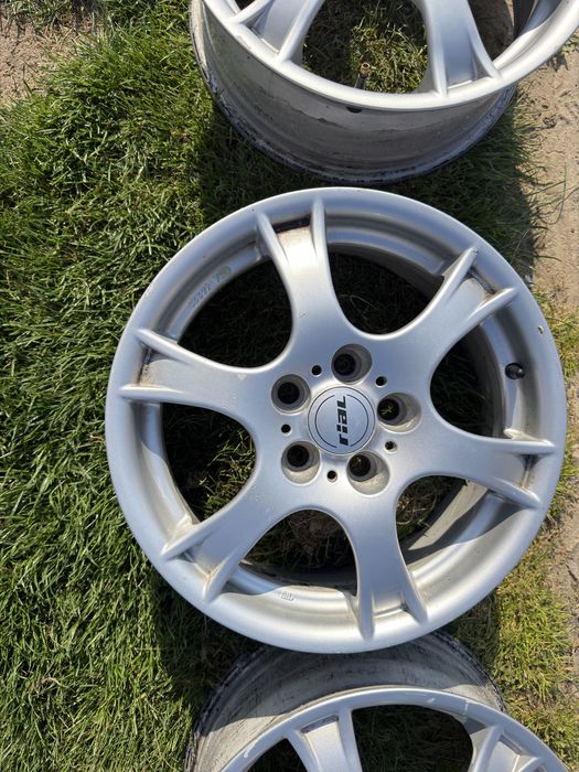 Felgi RIAL 16 R 5x112