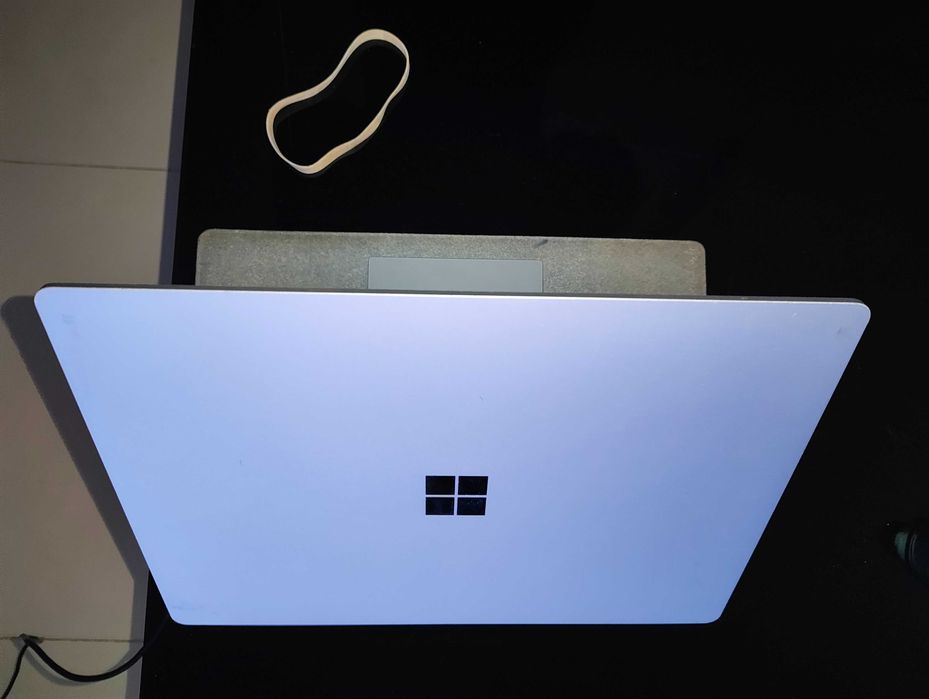 Portátil Microsoft surface Laptop Estudantes Universidade