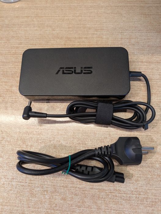 Portátil ASUS X571 GT 12Gb RAM 1TB HDD + 256 GB SSD NVIDIA GTX 1650 intel i7 novo