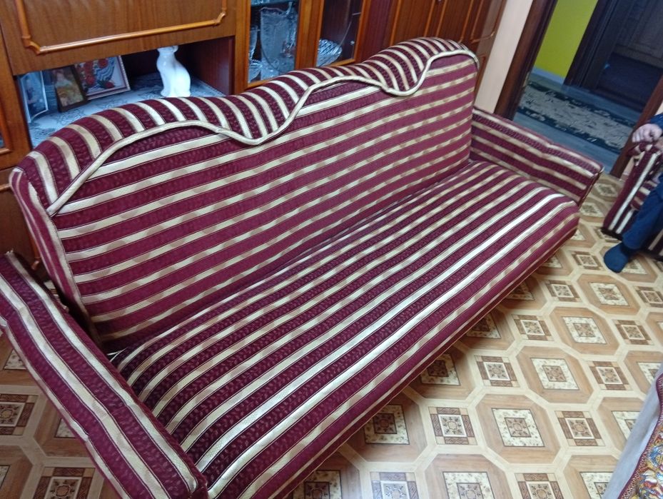 продам диван книжка
