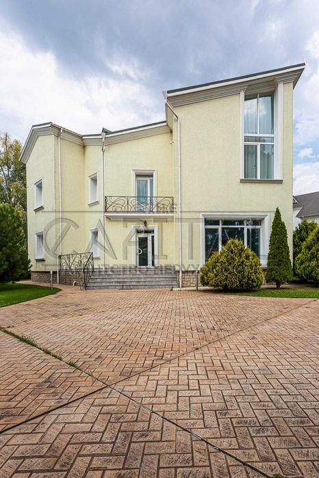 Аренда дома с бассейном и сауной, Украинка
