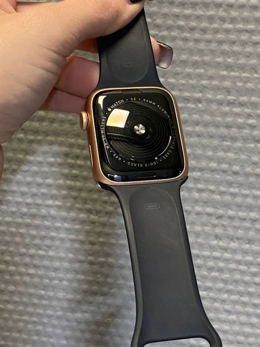 Apple Watch SE 1, Gold, 44mm, 87%, 9.5/10,