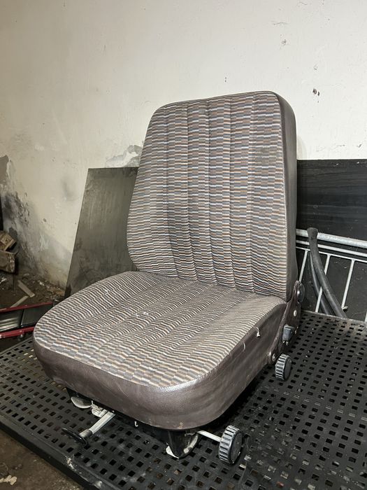 Сидіння Мерседес 609-814 пневмо /маханічне. Сидіння Mercedes T2, LK/LN