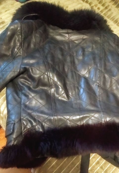 Кожаная куртка Прада оригинал под реставрацію