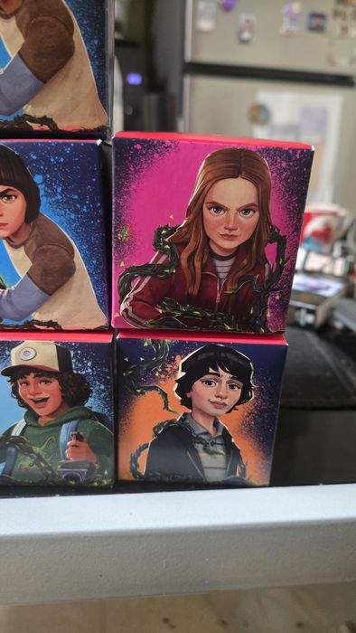 Bonecos stranger things McDonald's