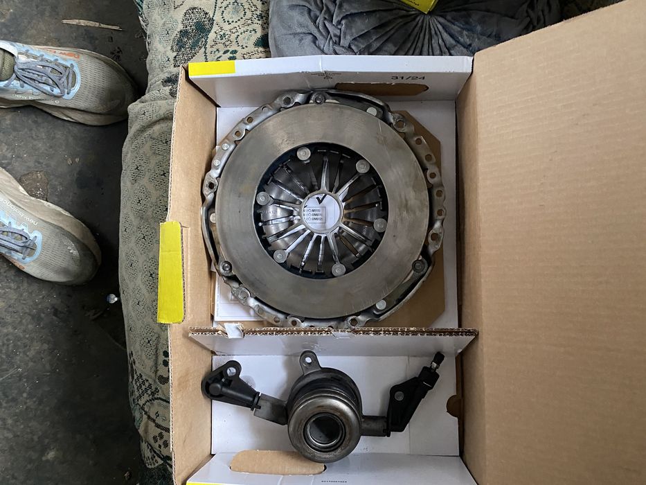 Продам комплект щепленя Мерседес Спрінтер 2.2