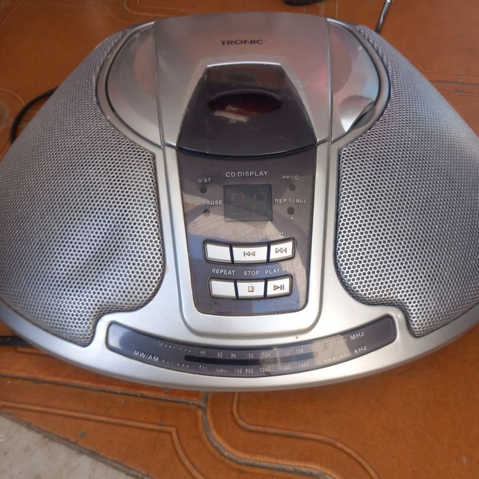 Radio portátil Tronic