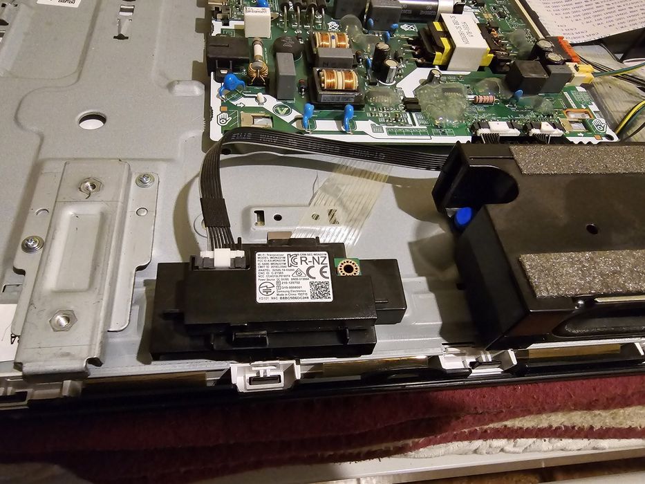 Samsung UE43NU7025K - peças/completa