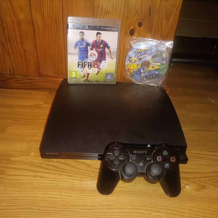 PlayStation 3 + comando + 2 jogos