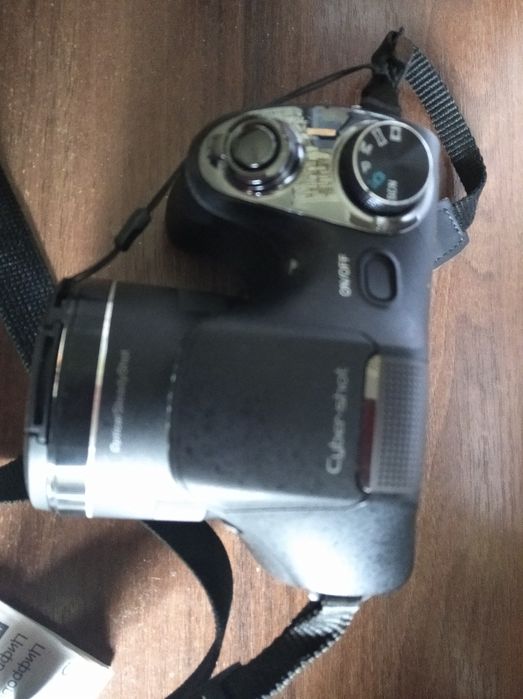 Фотоапарат sony dsc h300 із сумкою на звичайних батарейках