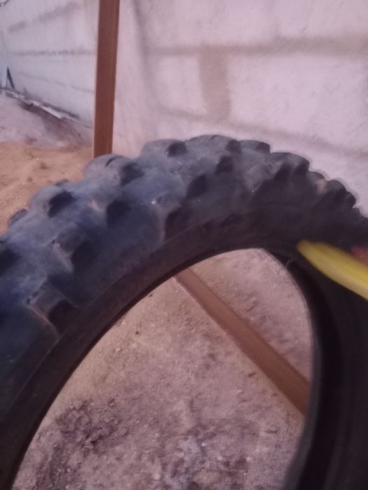 Vendo pneus de várias marcas