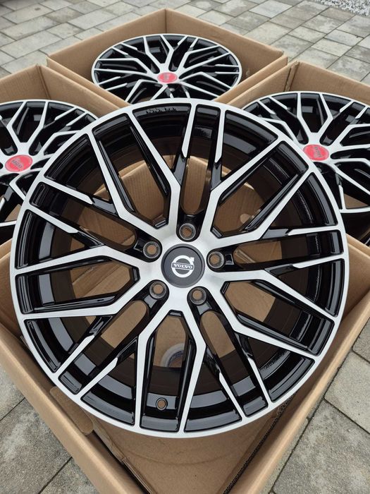 Felgi aluminiowe 17 5x108 Volvo  S V XC Nowe Czarne Czujniki TPMS Śruby | #RS4