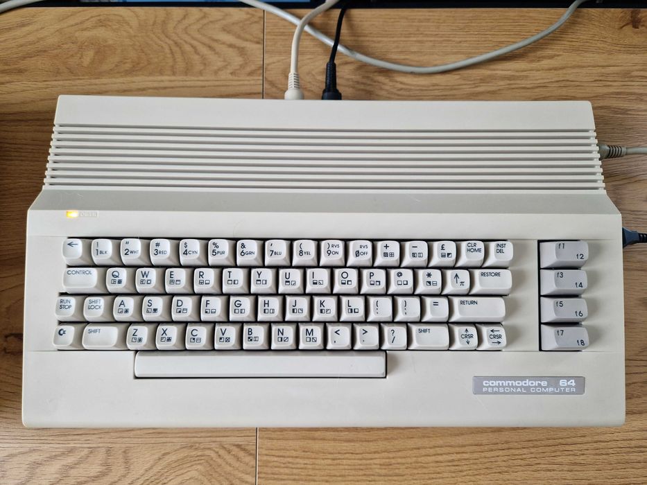 Commodore C64C + Commodore 1541-II