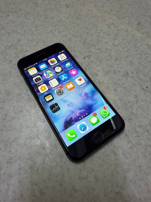 iPhone 8 64 гб мобильный телефон