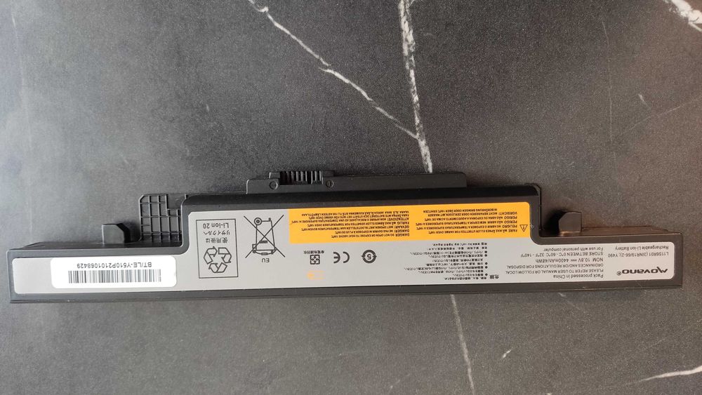 Lenovo Y500 i5, 256SSD + 1TB HDD, SLI, 2x GT750M !