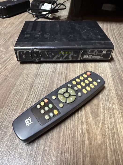 Спутниковый ресивер S1125