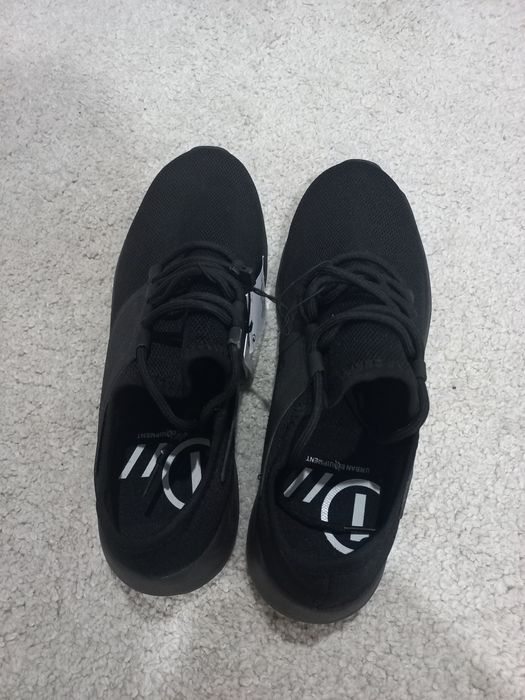 Sapatilhas pretas 41 homem