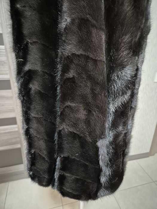 Шуба норкова натуральна чорна 46 розмір фабрична бренду Mykonos L-XL