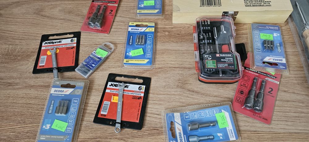 Zestaw nowych Narzędzi dla majsterkowicza pakiet mix