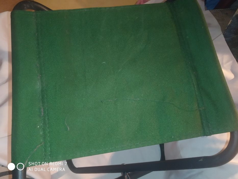 Складная табуретка или стул для кемпинга рыбалки