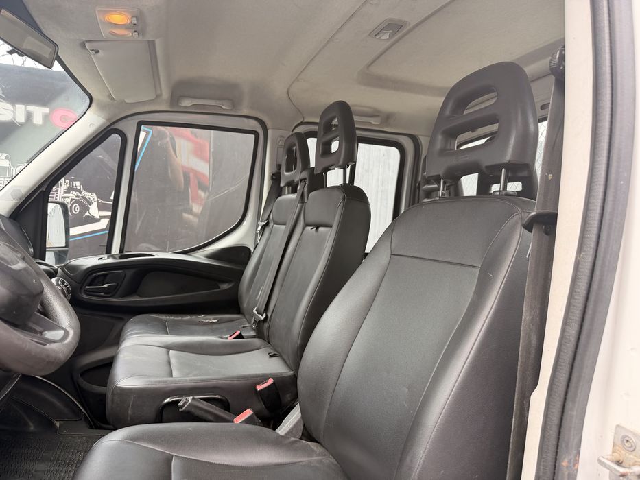 IVECO DAILY Caixa Aberta 7 Lugares 12/2020 Com Apenas 174.000km Excelente Estado ###OPORTUNIDADE###