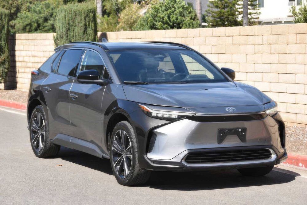 Toyota BZ4X      2023