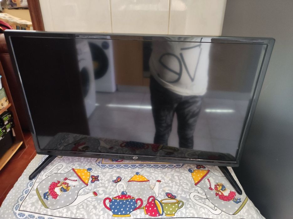 ESmart TV nova   de 32 polegadas não é smart TV