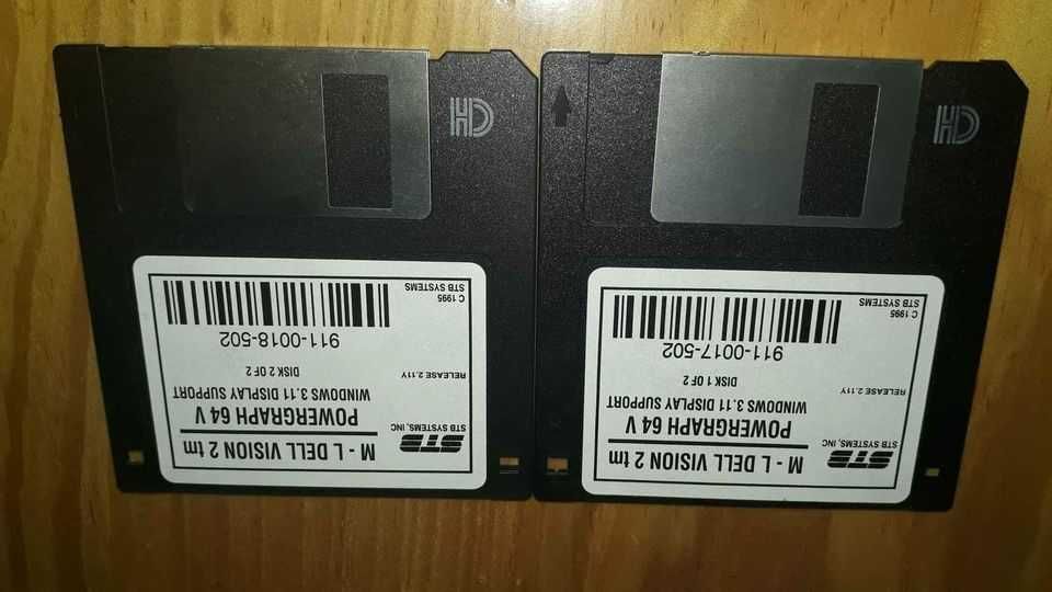 Vintage floppy disks, assorted424933937151354881