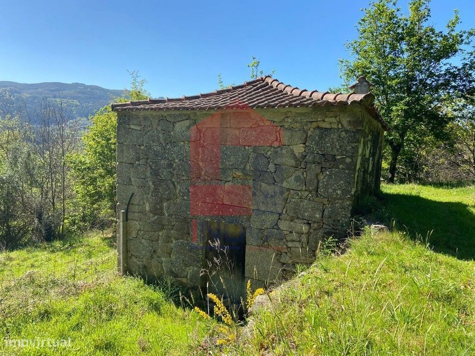 Moradia em pedra, Covas — Vade, Braga