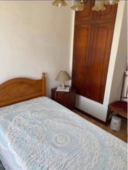 Quarto para alugar (contas incluidas)