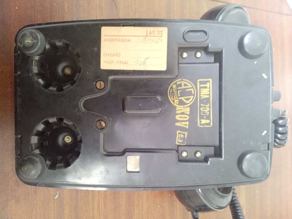 Telefone de roda muito antigo de coleção (Novembro 1963)