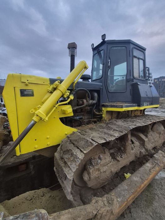 Бульдозер Shantui SD16
