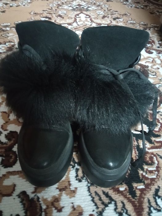 Тёплые ботинки из натуральной кожи