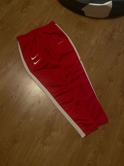 Oryginalne spodnie dresowe Nike
