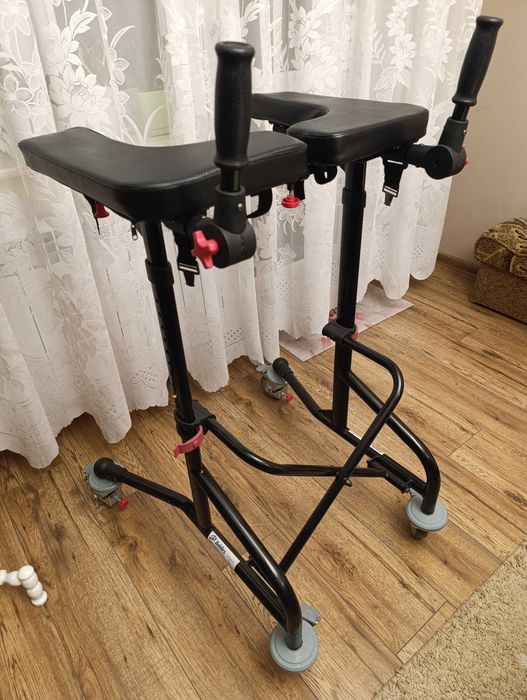 Parapodium-chodzik dla dorosłych.