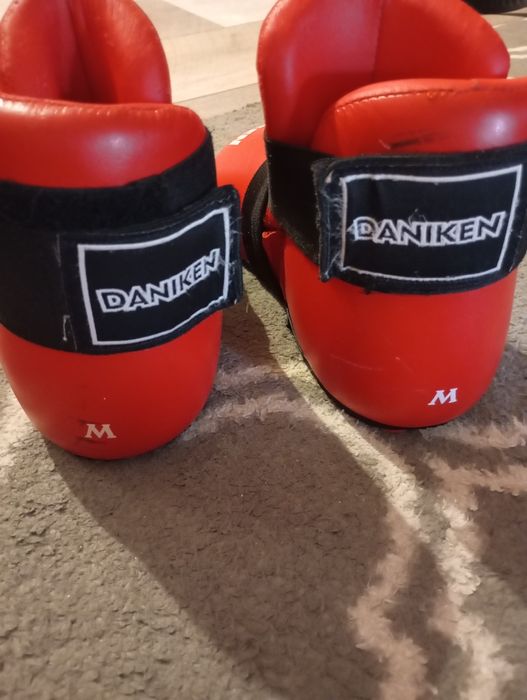 ochraniacze na stopy