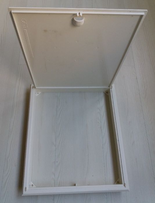 Tampa de Caixa Exterior/Interior de Electricidade.