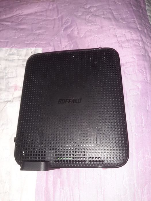 Продам мережевне сховище на 1 терабайт .