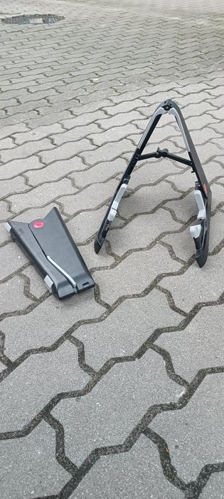 Stojak na gitarę.