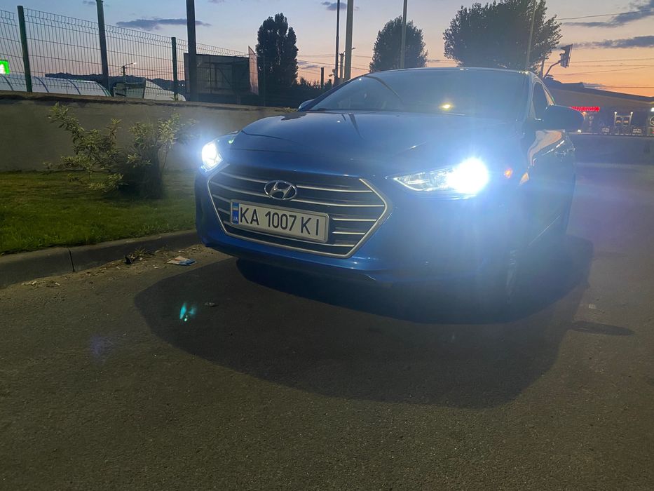 Hyundai elantra 2016