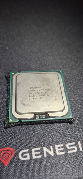 Intel Core 2 DUO E4400 2GHz SLA3F