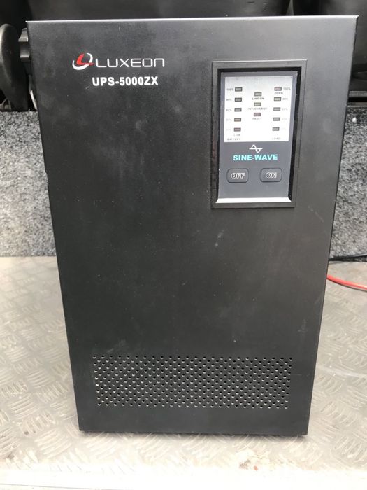 Источник бесперебойного питания LUXEON UPS 5000ZX
