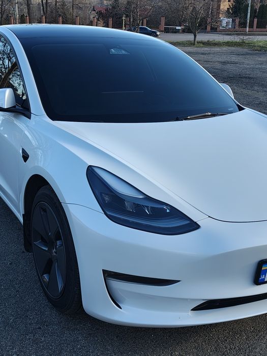 Продам 2023г Tesla model 3