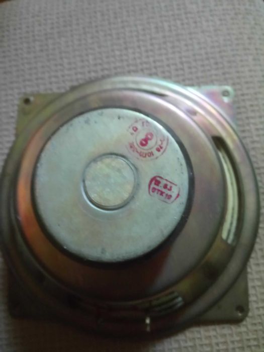 Продам динамики в отличном рабочем состоянии. Читайте объявление!