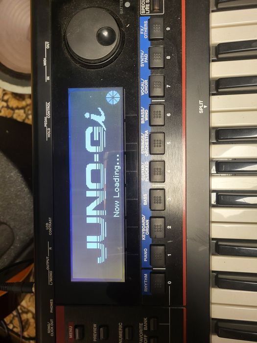 Roland Juno Gi w super stanie